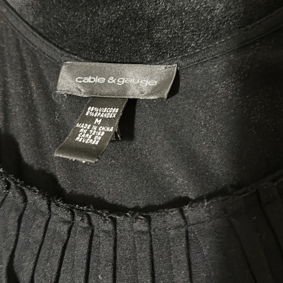 Cable & Gauge Women’s Flowy Summer Short Sleeve Top - Picture 5 of 6